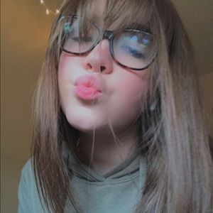 Meet your Posher, Mallory